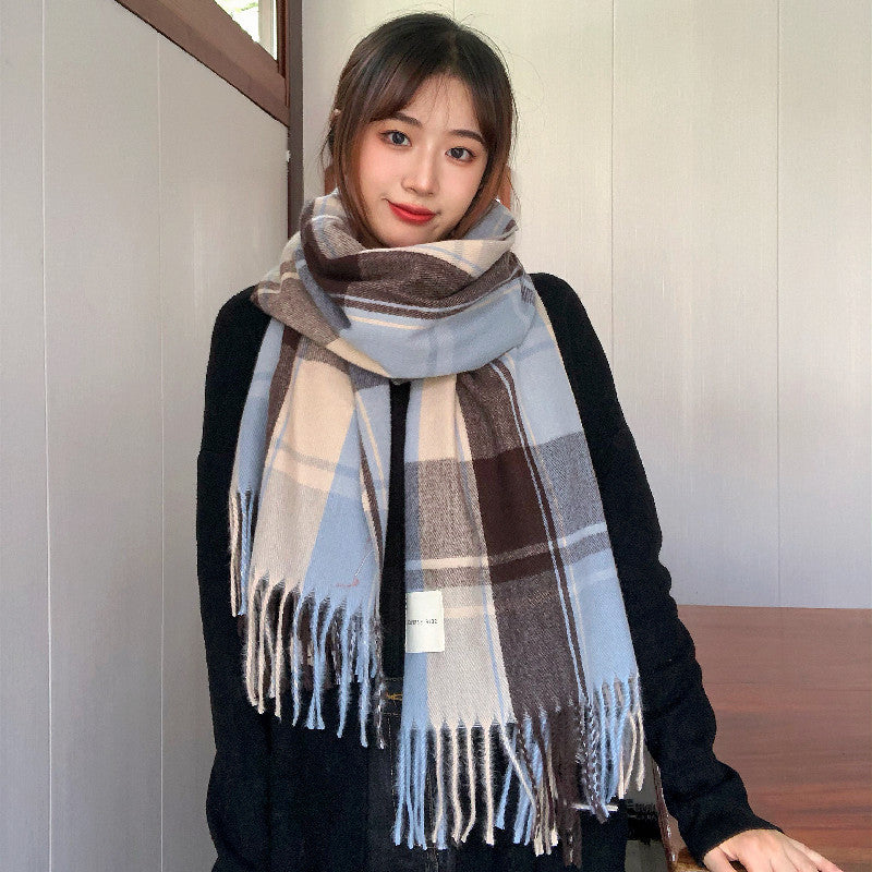 Women’s Knitted Scarf – Cozy Winter Accessory