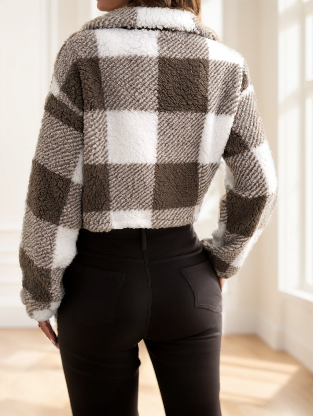 Women’s Plaid Jacket – Trendy Checkered Outerwear