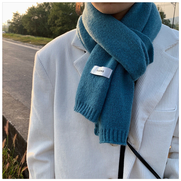 Women’s Knitted Scarf – Cozy Winter Knit Accessory